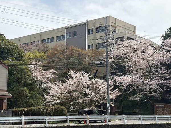 大津市立瀬田南小学校 485m