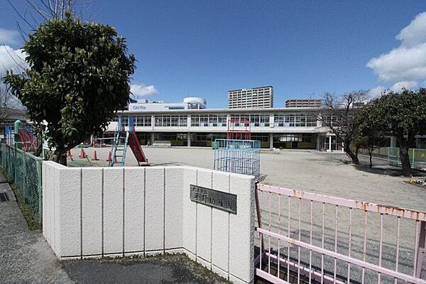 平野幼稚園 580m