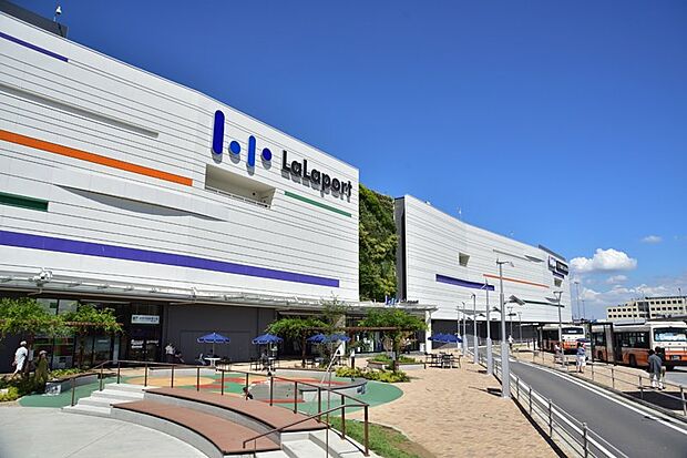 ららぽーと富士見（780m）