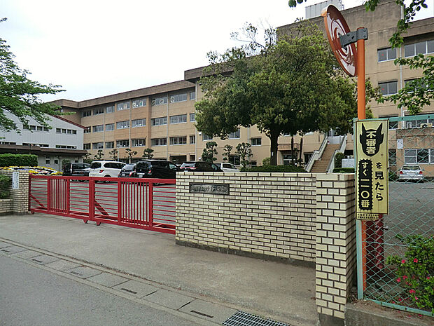 川越市立砂中学校(780m)
