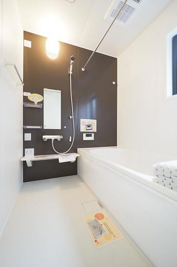 浴室乾燥機能付きバスルーム