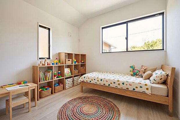 ベッドやデスクを置いても使いやすい（家具や小物類はCG加工しております）