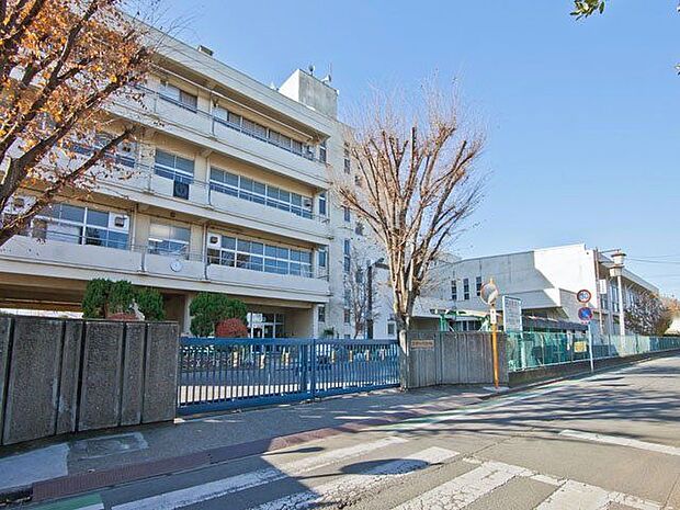 富士見市立みずほ台小学校 376m