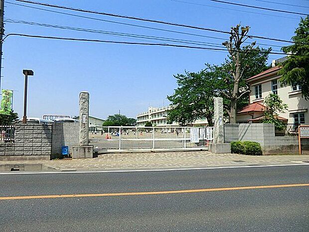 ふじみ野市立大井小学校 720m