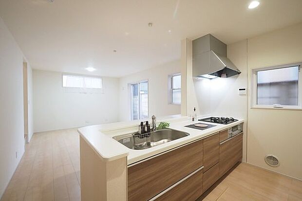 セミオープン仕様のシステムキッチン