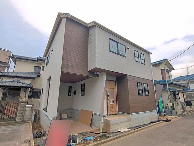 販売現地