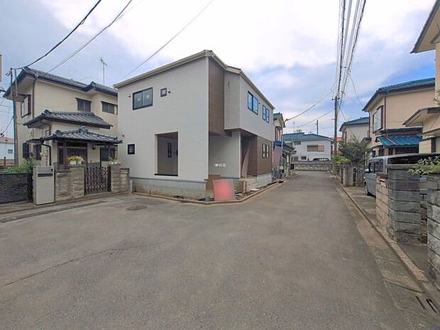 前面道路を含む現地写真