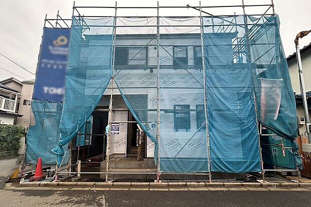 販売現地 外観/2026年8月下旬完成予定。