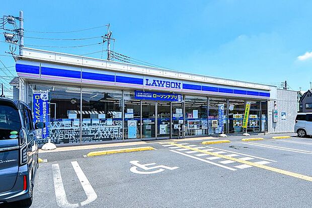 ローソン川越街道新河岸店 徒歩4分。 280m