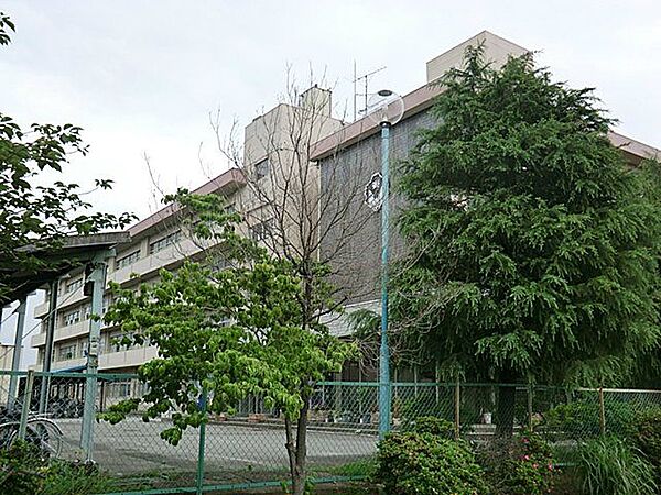 富士見市立東中学校 徒歩26分。 2070m