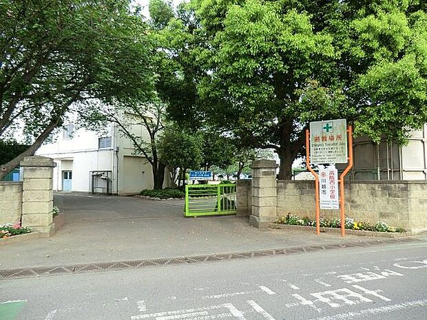川越市立高階西小学校 徒歩2分。 90m