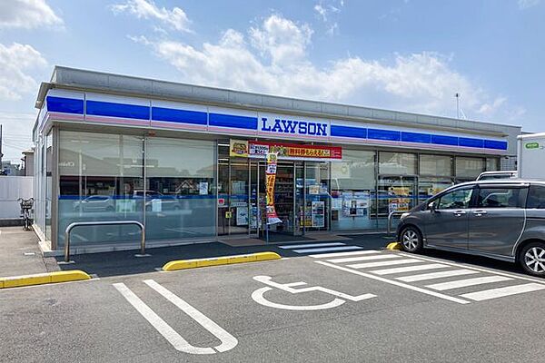 ローソン富士見羽沢二丁目店 徒歩10分。 740m