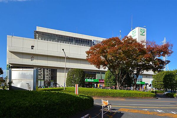 サミットストア柳瀬川駅前店 徒歩9分。 660m