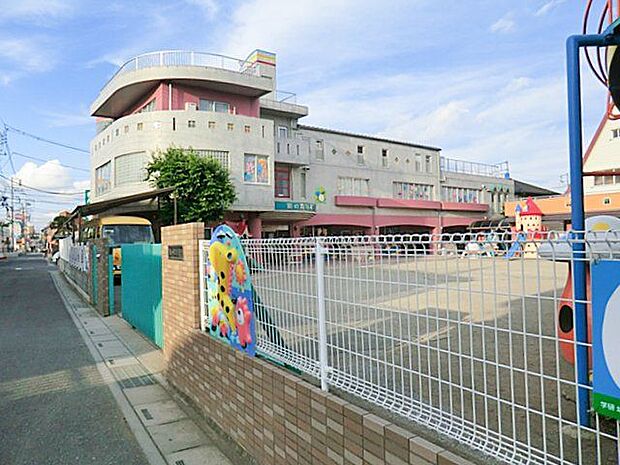 銀の鈴幼稚園 徒歩14分。 1090m