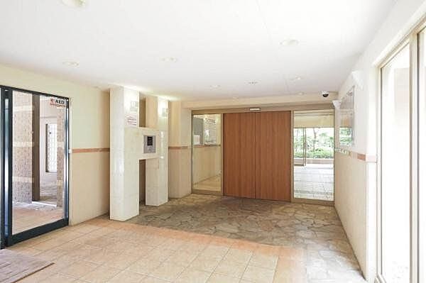 エントランスホール