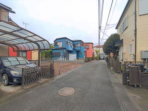 前面道路含む外観(現況)