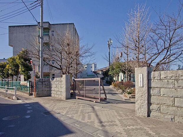 ふじみ野市立葦原中学校 徒歩17分。 1340m