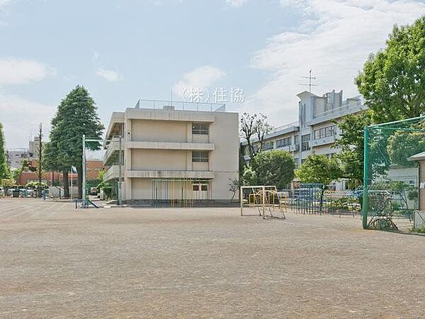 富士見市立水谷小学校 690m