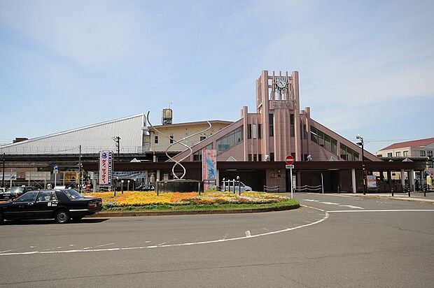 小作駅　徒歩19分・立川駅・新宿駅まで乗り換えなしでいけるのも魅力です。