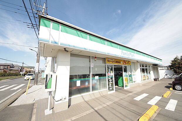 ファミリーマート多摩瑞穂店