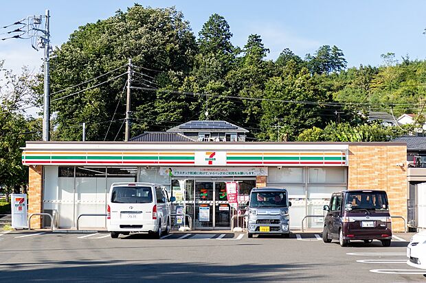 セブンイレブンあきる野新草花店まで(746m)