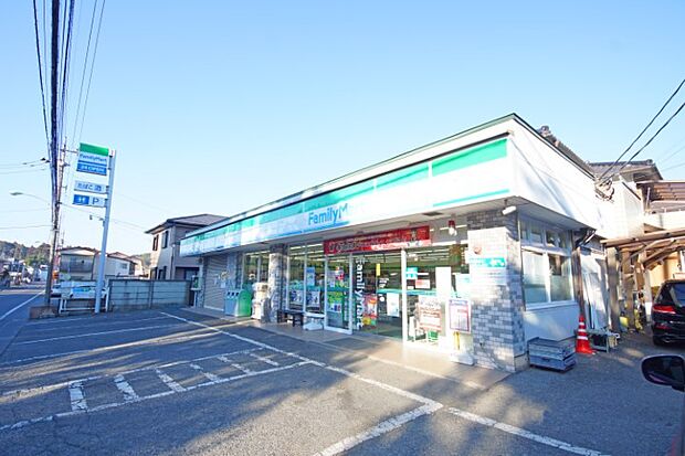 ファミリーマート青梅大門店まで（579m）