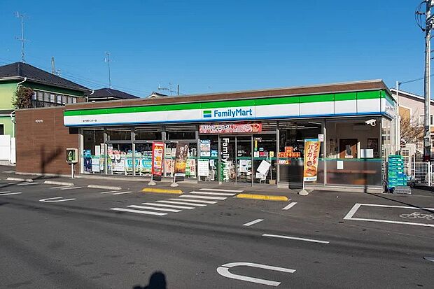 ファミリーマートあきる野インター店まで（127m）