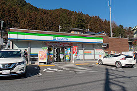 ファミリーマートあきる野檜原街道店まで（671m）