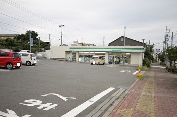 ファミリーマートあきる野渕上店まで(350m)