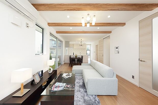 (リビングイメージ)ご家族の憩いの場所である大切なリビング。※