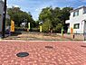 外観：緑豊かで閑静な住宅街に37坪超の敷地を用意。建築条件付き売地の良さを最大限に活かすことができます。