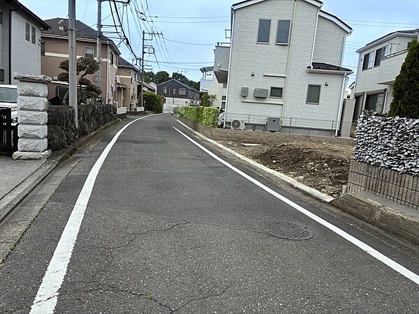 静かな住宅街で、落ち着いた暮らしをゆったりとお過ごしください。