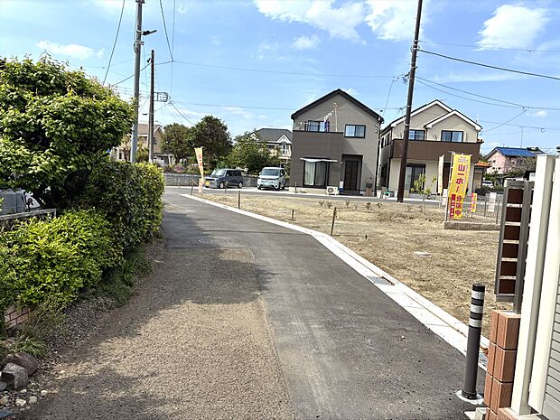 車の通りから少し離れた立地で、静かで穏やかな時が流れます。