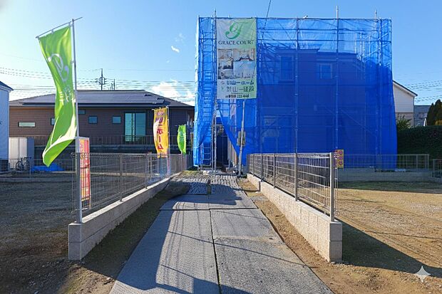 一戸建てが多く、静かで落ち着いた雰囲気を満喫できるエリアです。