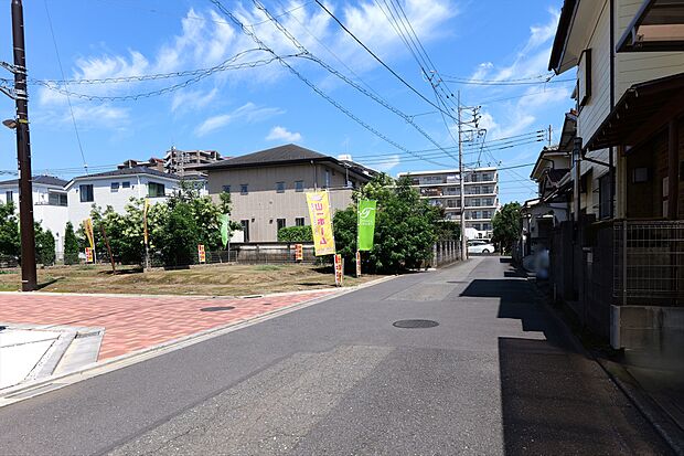 緑豊かで閑静な住宅街に、33坪超の敷地をご用意。