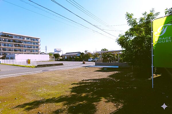 緑豊かで閑静な住宅街に、33坪超の敷地をご用意。