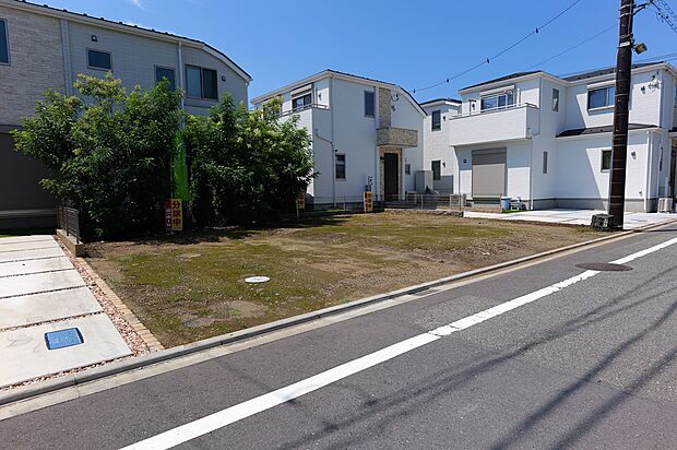 緑豊かで閑静な住宅街に、33坪超の敷地をご用意。