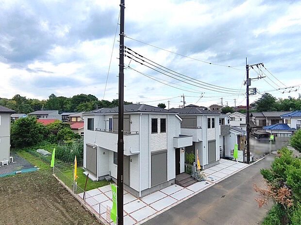 便利で穏やかな暮らしを満喫できる好立地に、全4区画の美しい街並み
