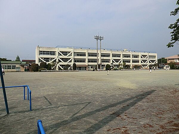 あきる野市立西秋留小学校まで（1120m）