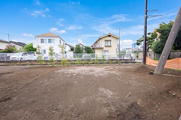 【現地土地】A号区・便利で穏やかな暮らしを満喫できる好立地に、全10区画の美しい街並み。