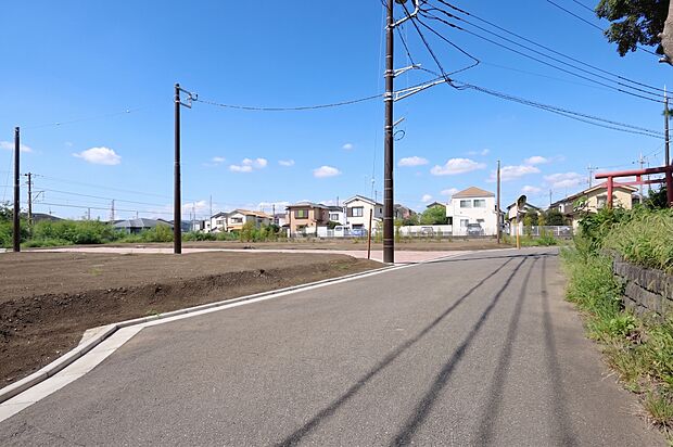 周辺環境や街並みなど、資料には掲載していない情報が現地にはたくさんあります。是非お問合せください。
