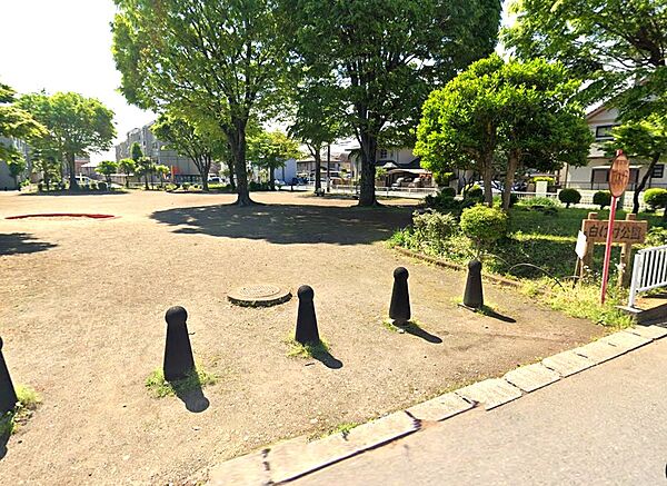 白はけ公園まで（240m）