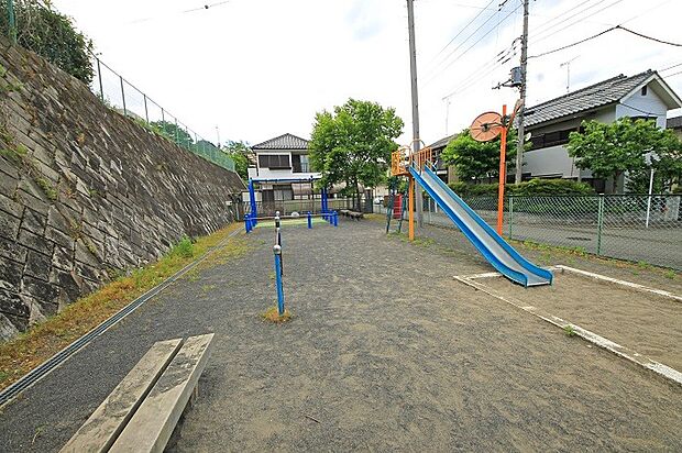 落合公園まで(90m)