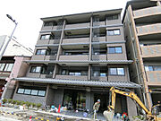 丸太町駅より徒歩13分 1階 築1年11ヶ月の賃貸物件