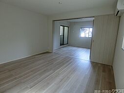 Side西ノ京 203 2階1LDKのリビング/ダイニング