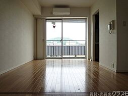 クリヨン岡崎 102 1階1LDKのリビング/ダイニング