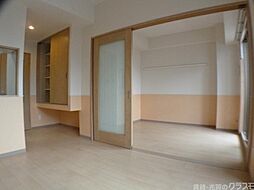 テッケルテスラ 406 4階1LDKのリビング/ダイニング