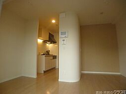 プレコート上鳥羽 201 2階1Kのリビング/ダイニング