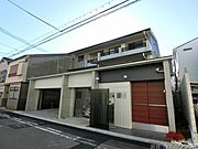 丸太町駅より徒歩7分 3階 築8年1ヶ月の賃貸物件