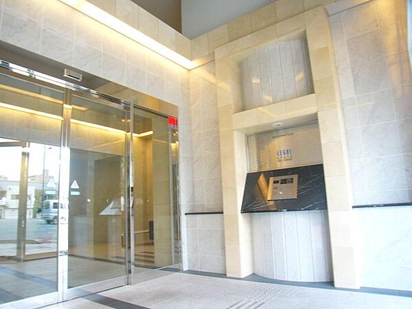 エントランスを拡大表示